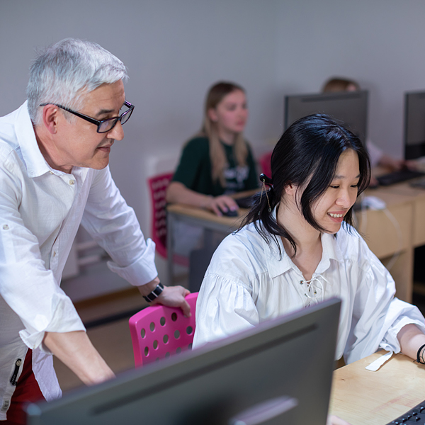 Смотреть Орыс Мас студенттер онлайн